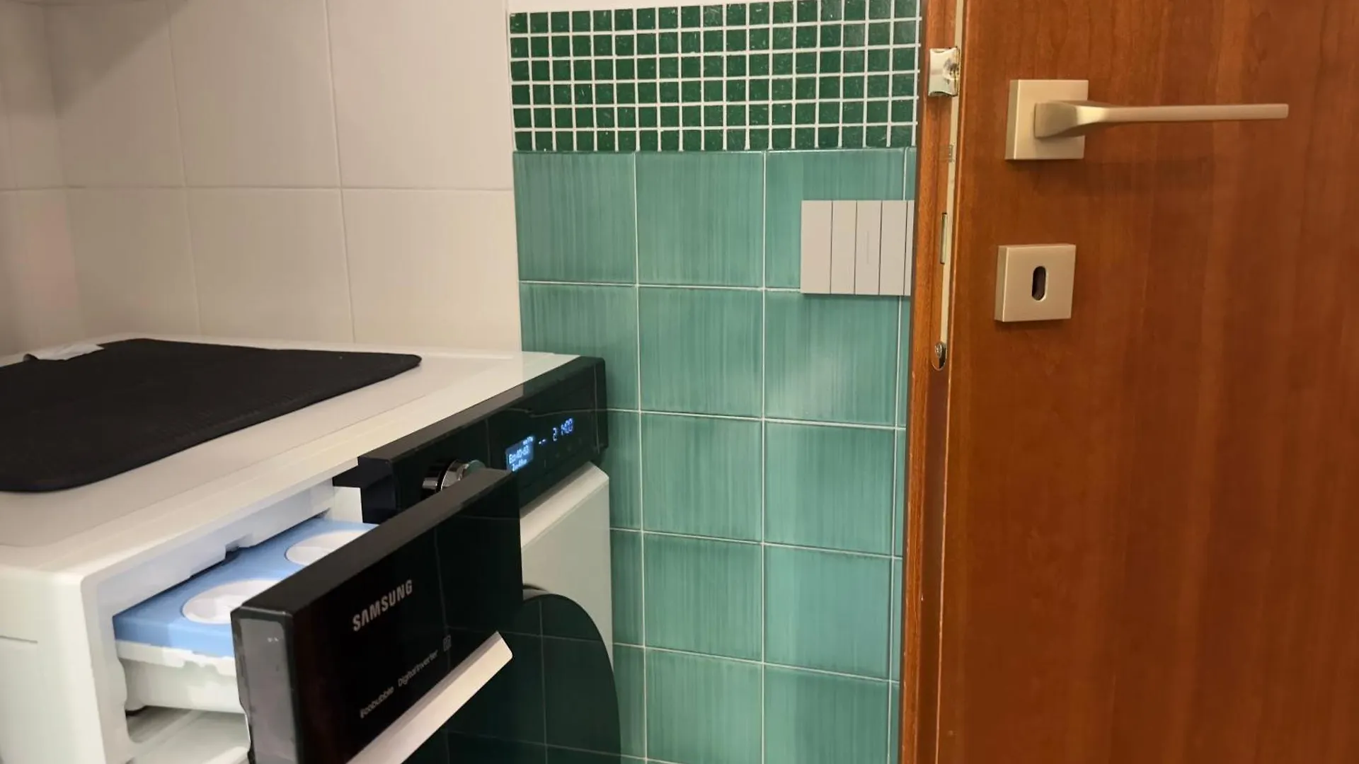 La Dolce Vita In Rome - Guest House Apartman
